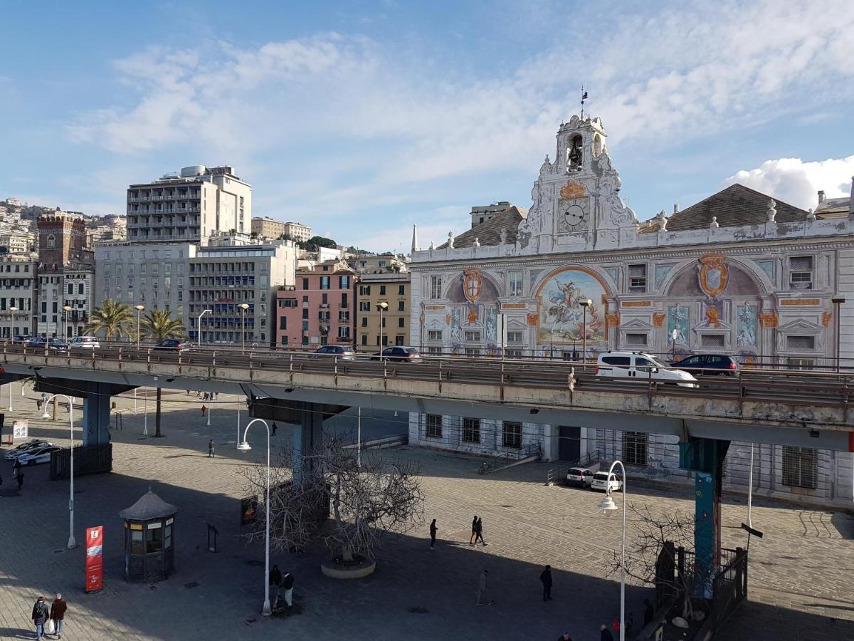 Apartmán Casa Vacanze Porto Antico Janov Exteriér fotografie